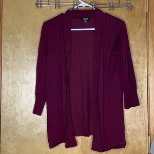 Maroon mid sleeve sweater